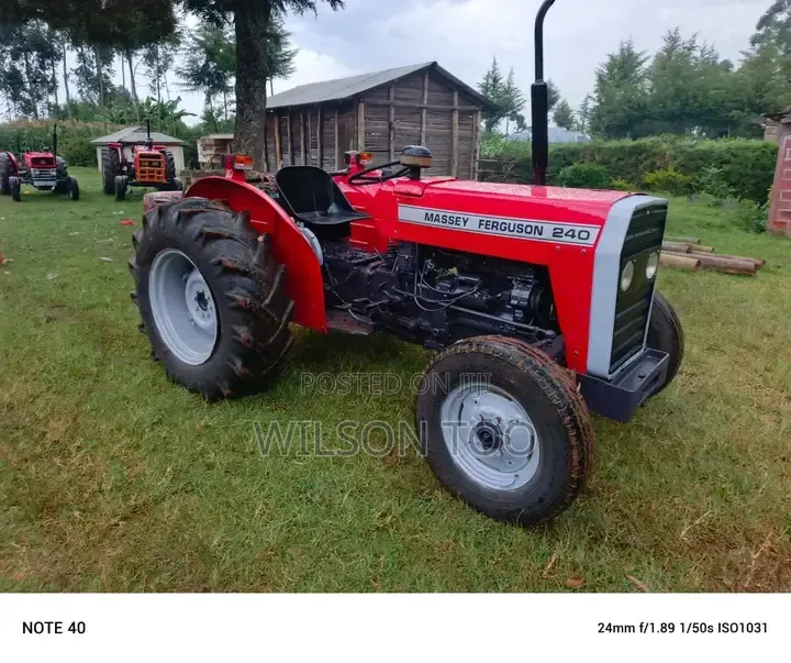Tractor Massey Ferguson 240