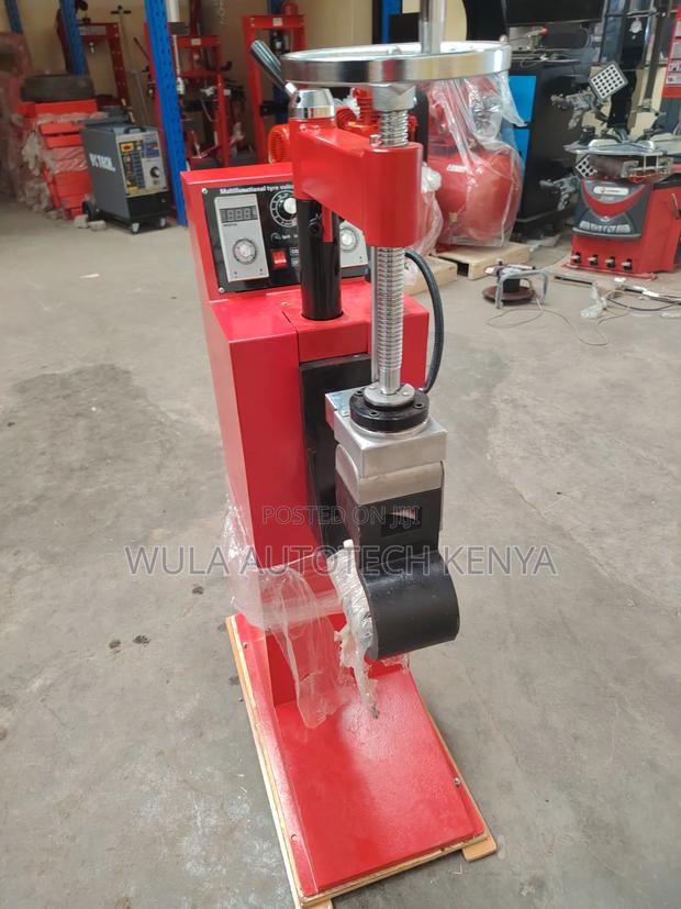 High Pressure Hydraulic Operation Tyre Vulcanizer Machine Sunshine