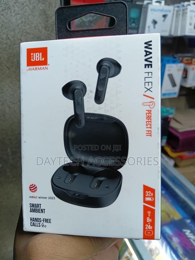 These Are JBL Wave Buds True Wireless Earbuds in Black.