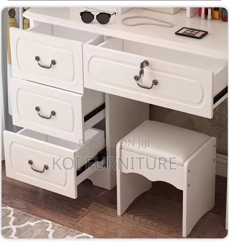 Dressers; Elegant White Style Beauty Make Up Vanity Set