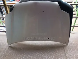 Nze 2002 Bonnet