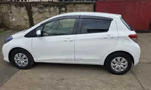 Toyota Vitz 2013 White