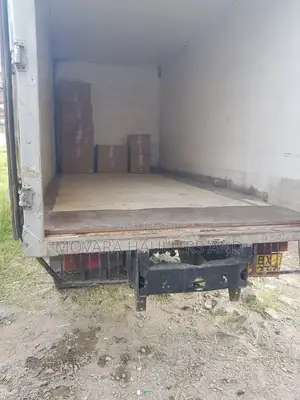 Experts, Movers Available 