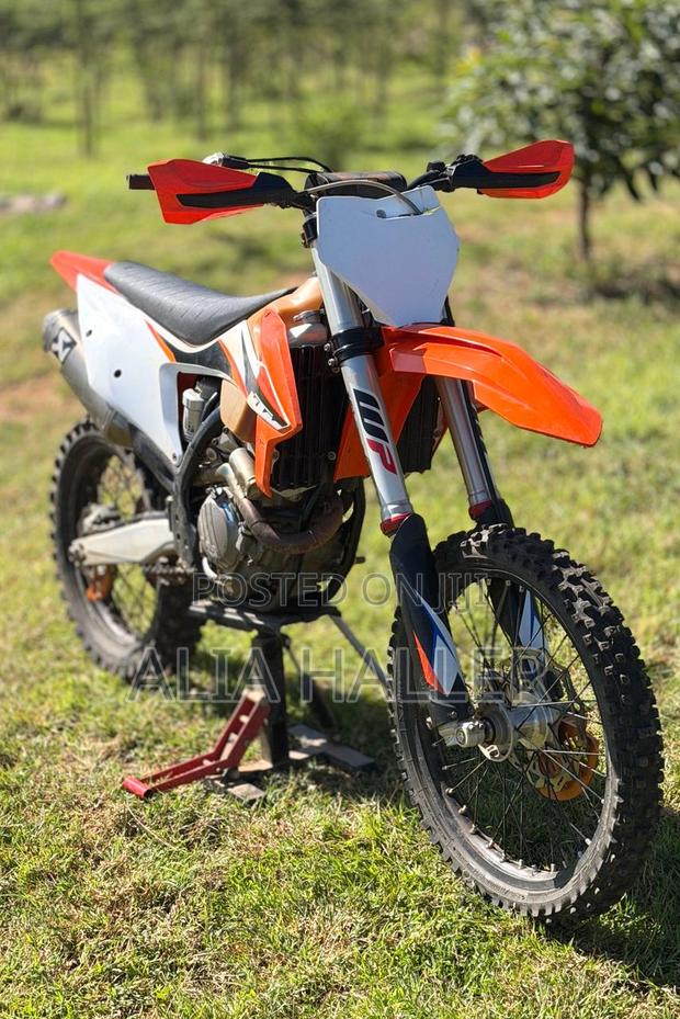 KTM 2021 Orange
