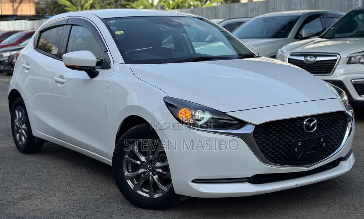 Mazda 2 2020 White