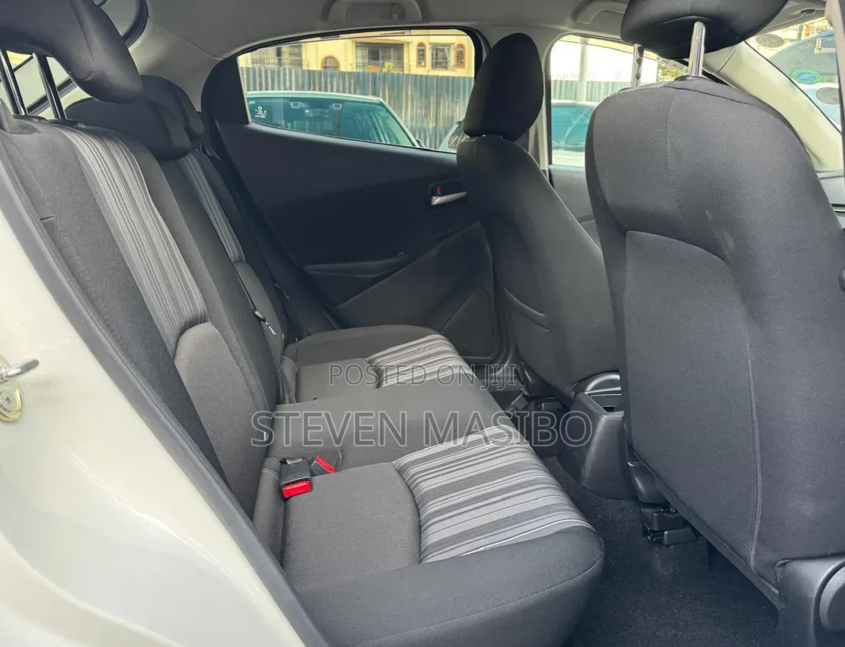 Mazda 2 2020 White