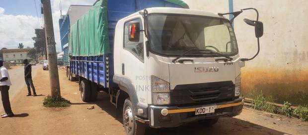 Clean Isuzu FRR 90 - thumbnail 2