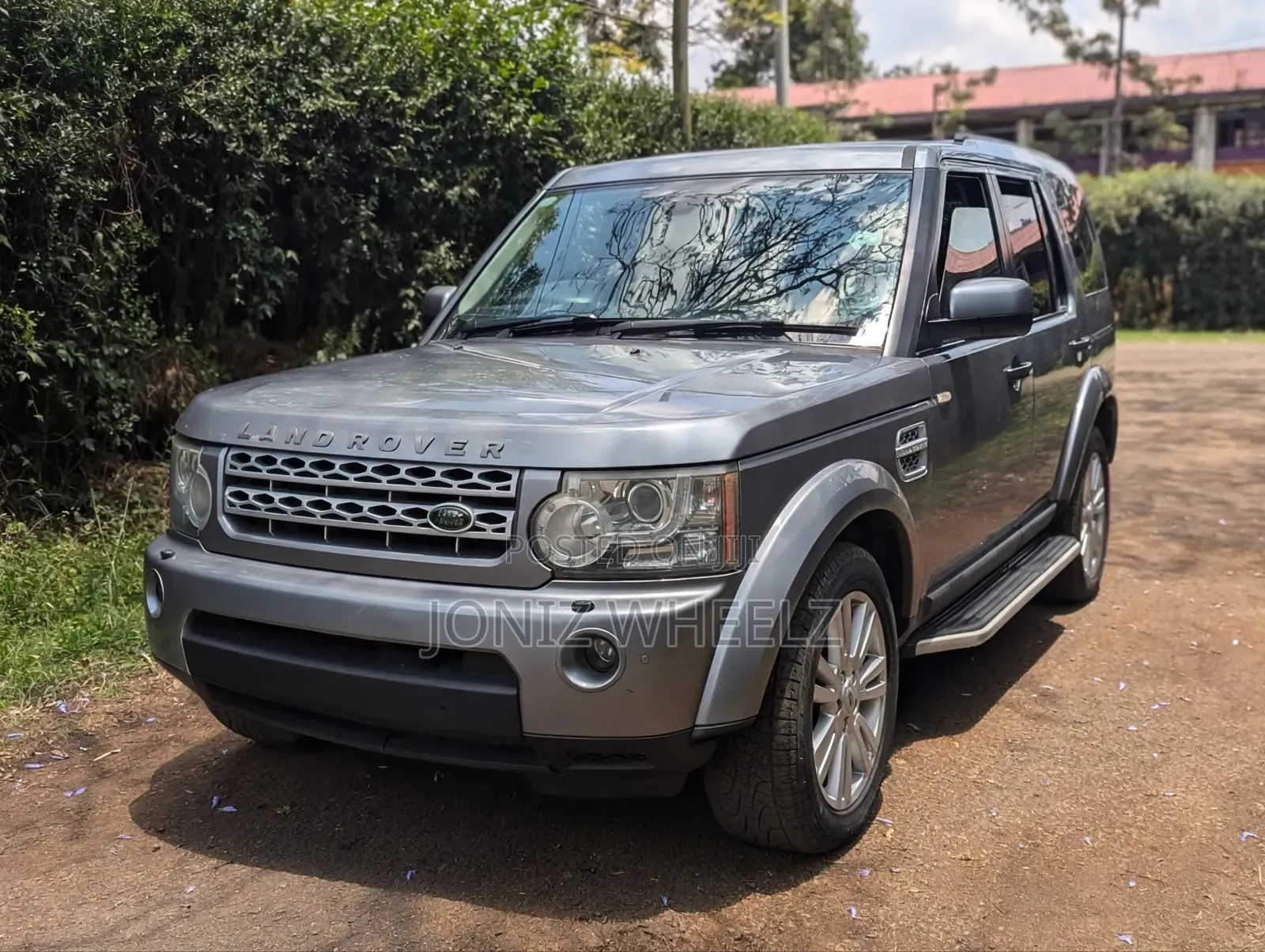 Land Rover Discovery 2012 Gray