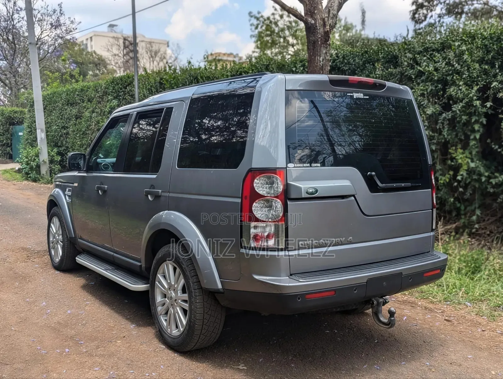 Land Rover Discovery 2012 Gray