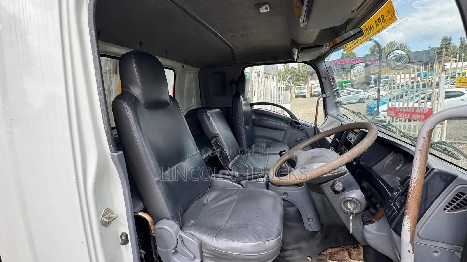 Isuzu FTR Tipper 2022 White