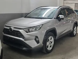 Toyota RAV4 2020 Silver