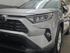 Toyota RAV4 2020 Silver