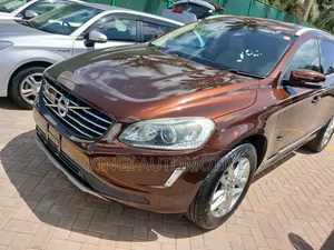 Volvo XC60 2019 Brown