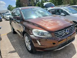 Volvo XC60 2019 Brown