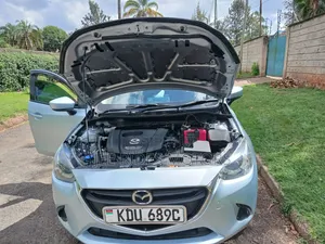 Mazda Demio 2018 Silver