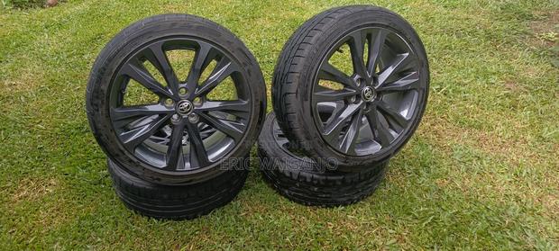 17" Silver Grey Alloy Rims Tyres - thumbnail 3
