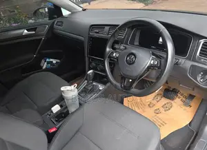 Volkswagen Golf TSI S FWD 2018 Black