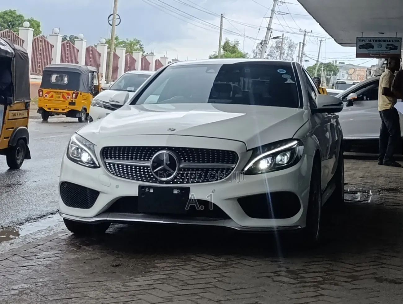 Mercedes-Benz C200 2019 White