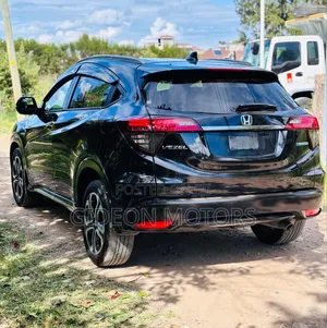 Honda Vezel 2019 Black