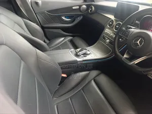 Mercedes-Benz C200 2019 White
