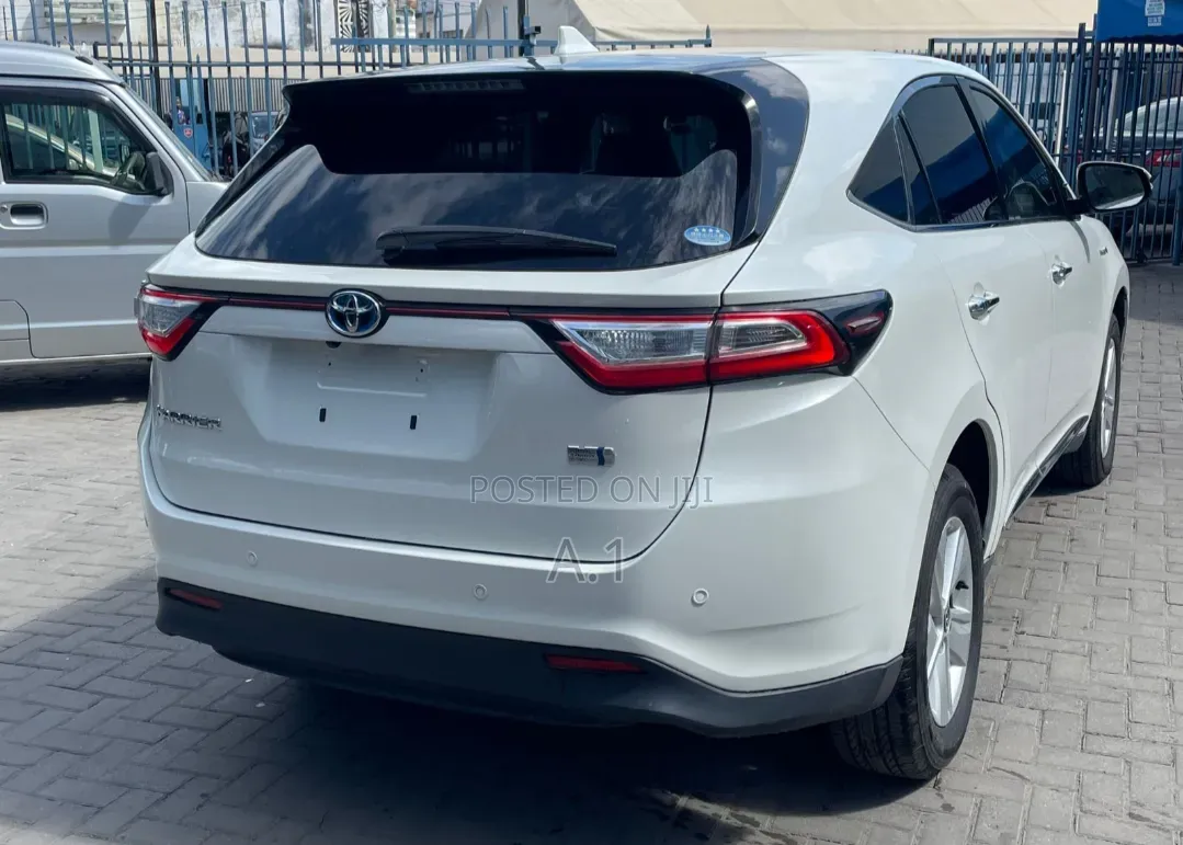 Toyota Harrier 2.5 Hybrid GR Sport 2019 Pearl