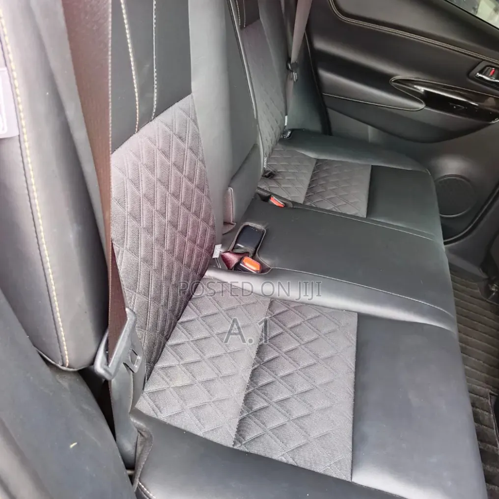 Toyota Harrier 2.5 Hybrid GR Sport 2019 Pearl