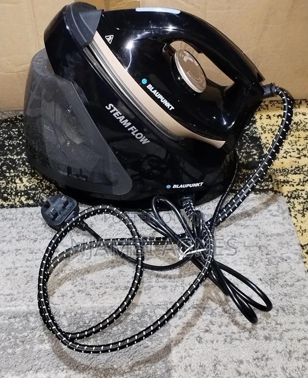 Blaupunkt Steam Iron - main view