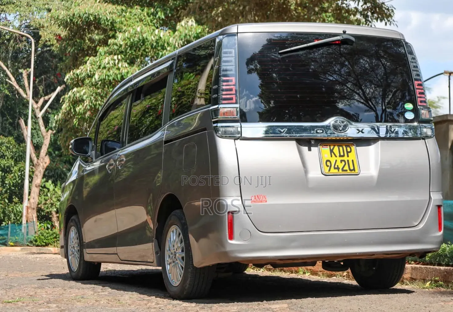 Toyota Voxy 2018 Beige