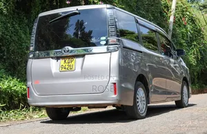 Toyota Voxy 2018 Beige