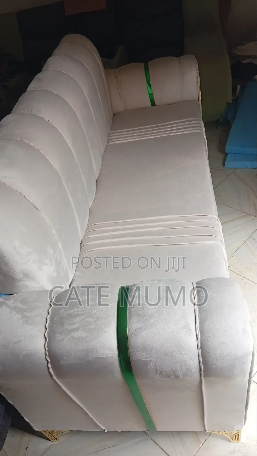 A Cream 3 Seater Sofa