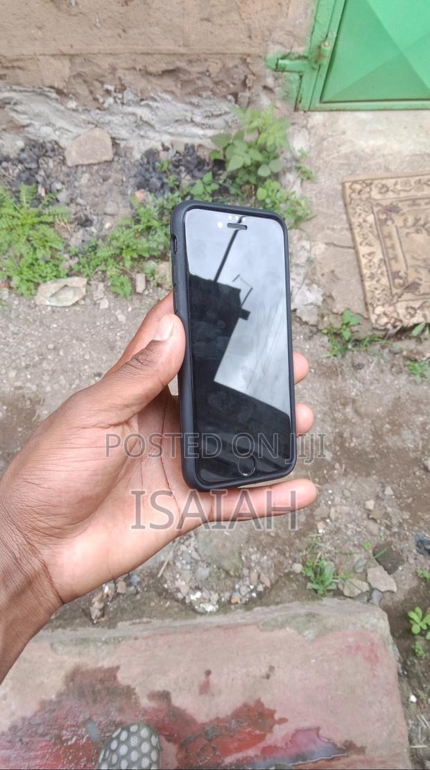 Apple iPhone 7 32 GB Black - thumbnail 2