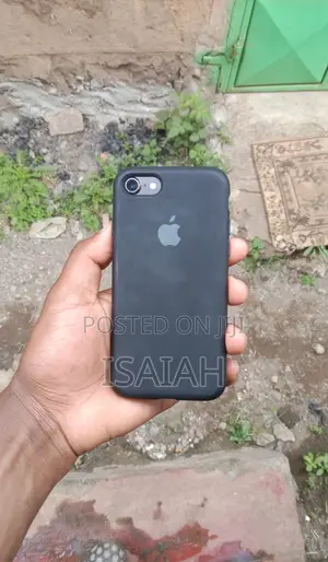 Apple iPhone 7 32 GB Black