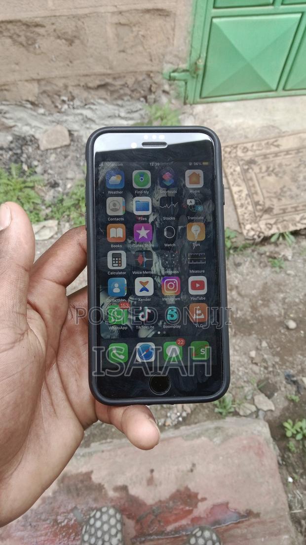 Apple iPhone 7 32 GB Black - thumbnail 7