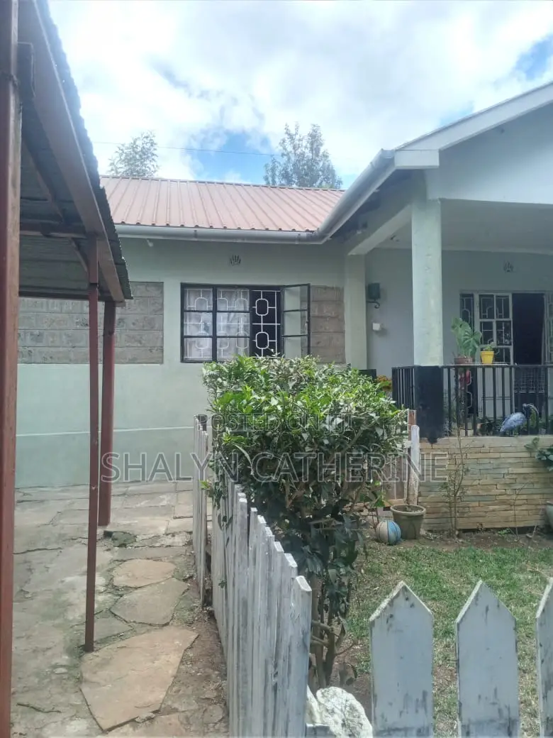 4bdrm Bungalow in Kahuho Mlachake Road, Kiserian for sale