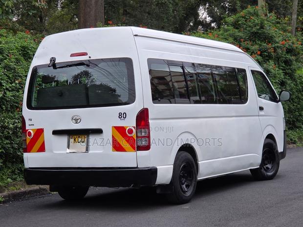 Toyota HiAce 2012 White - thumbnail 2