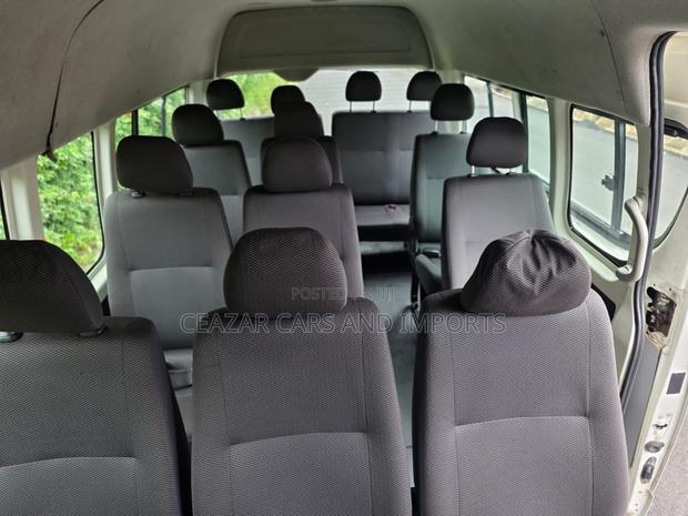 Toyota HiAce 2012 White - thumbnail 12