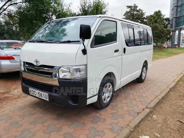 Toyota HiAce 2014 White - thumbnail 4