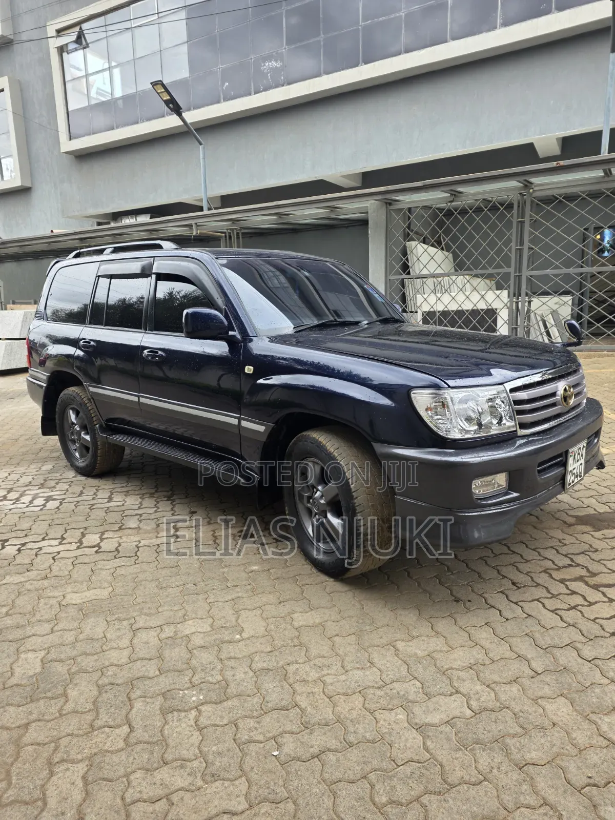 Toyota Land Cruiser HDJ 100 2001 Blue