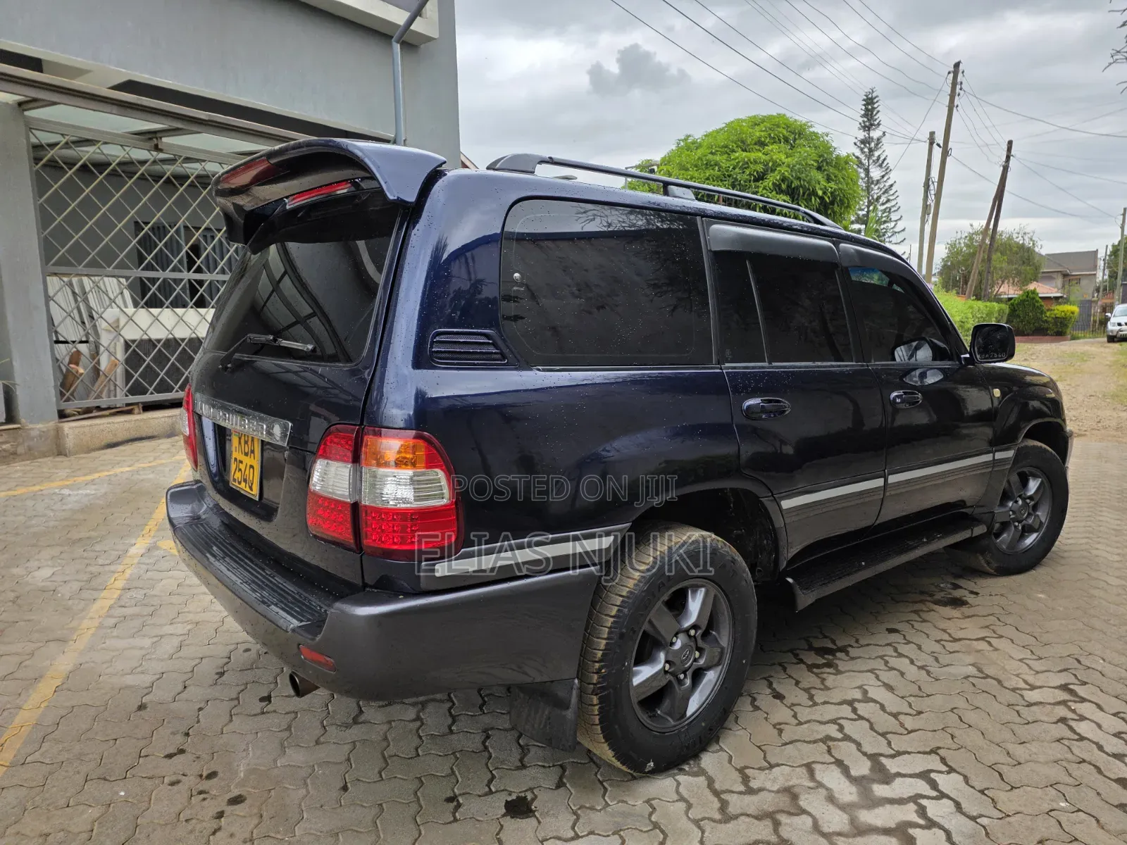 Toyota Land Cruiser HDJ 100 2001 Blue