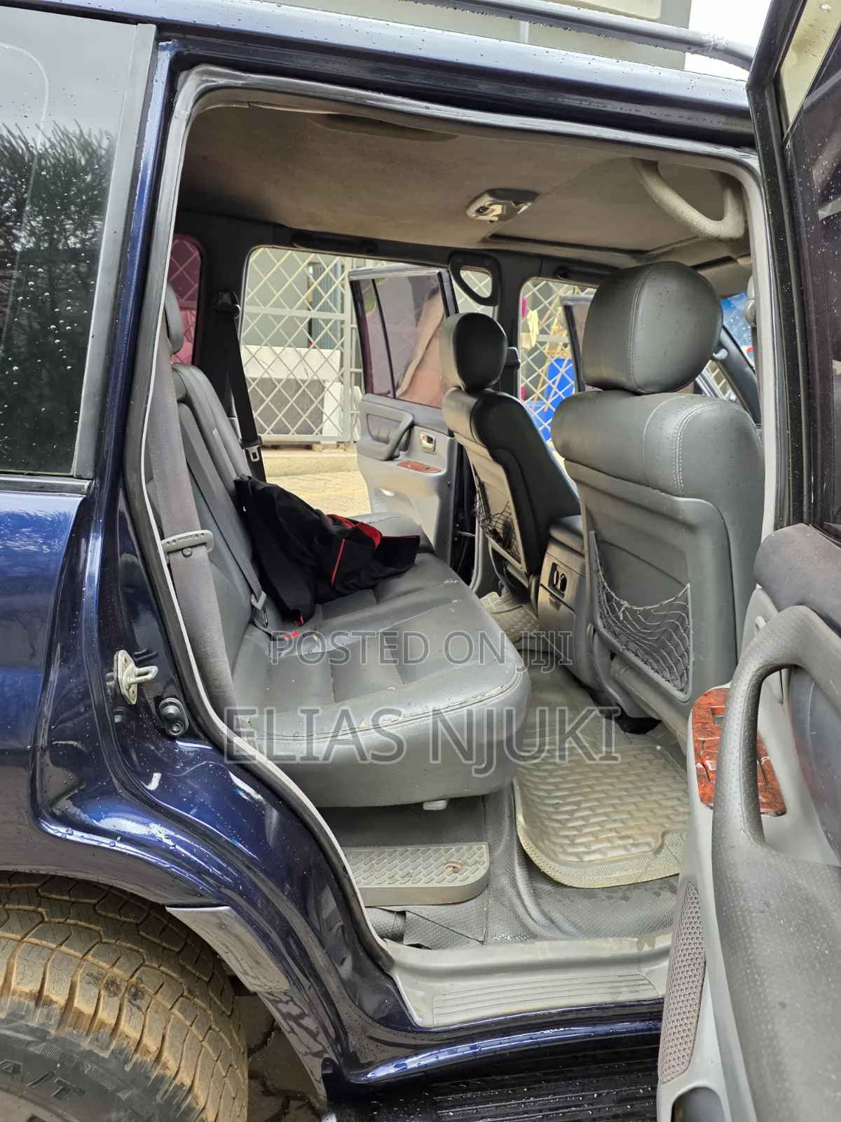 Toyota Land Cruiser HDJ 100 2001 Blue