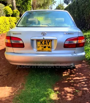 Toyota Corolla 2000 Silver