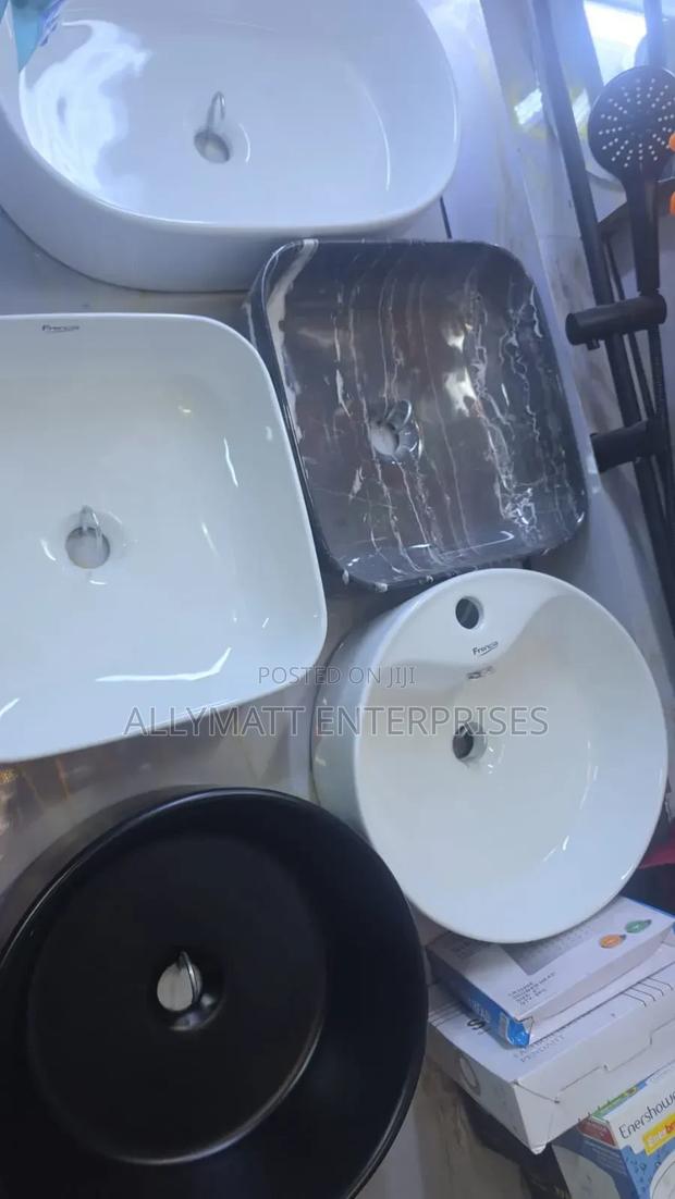 Countertop Hand Basin - main view