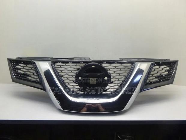 X-Trail Nt32 2014/2015 Grille - main view