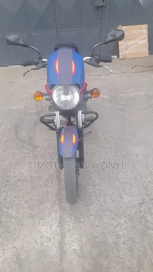 Bajaj Boxer 150 UG 2022 Red