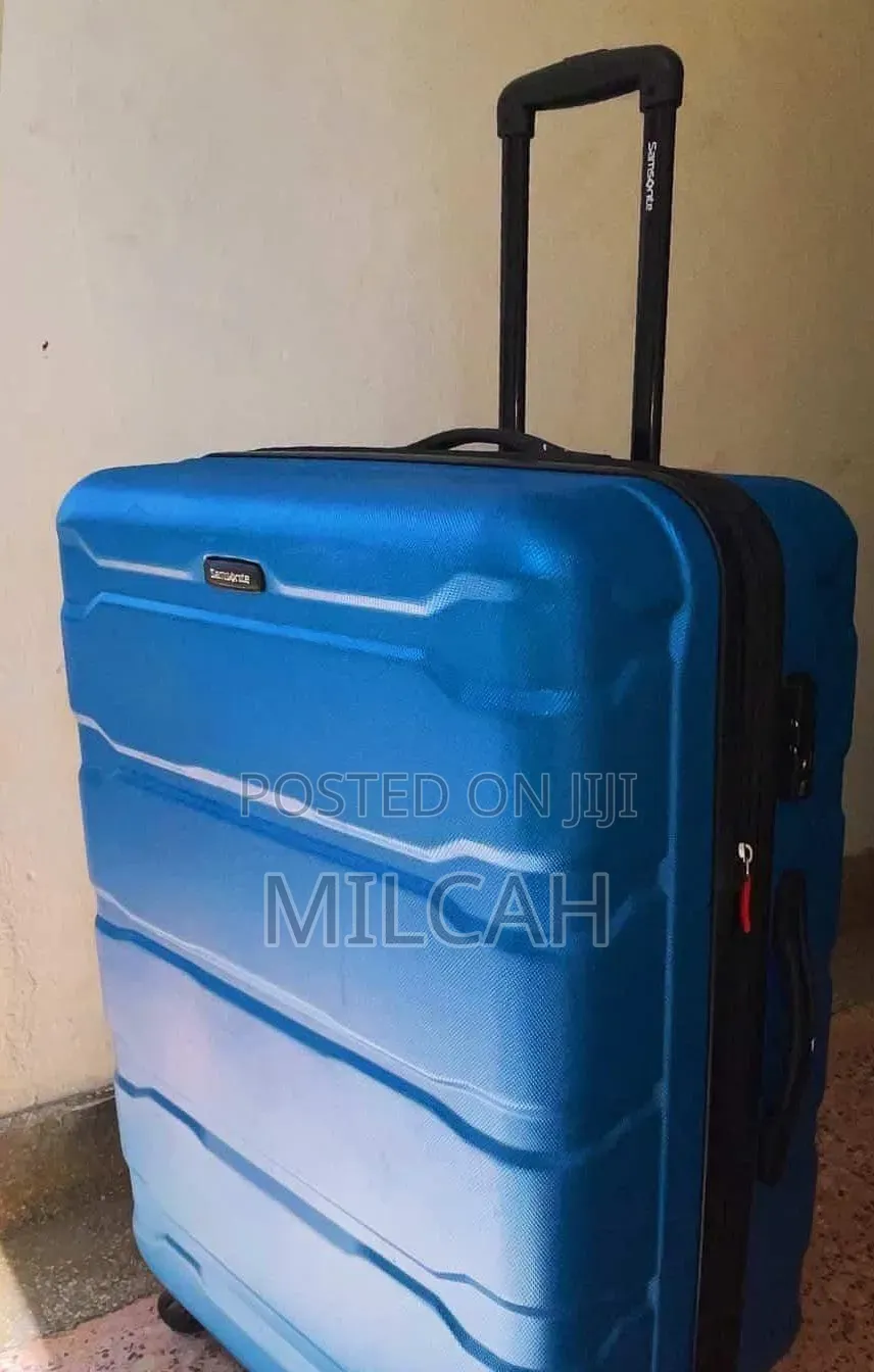 Travel Suitcase Samsonite Luggage, Large in Size