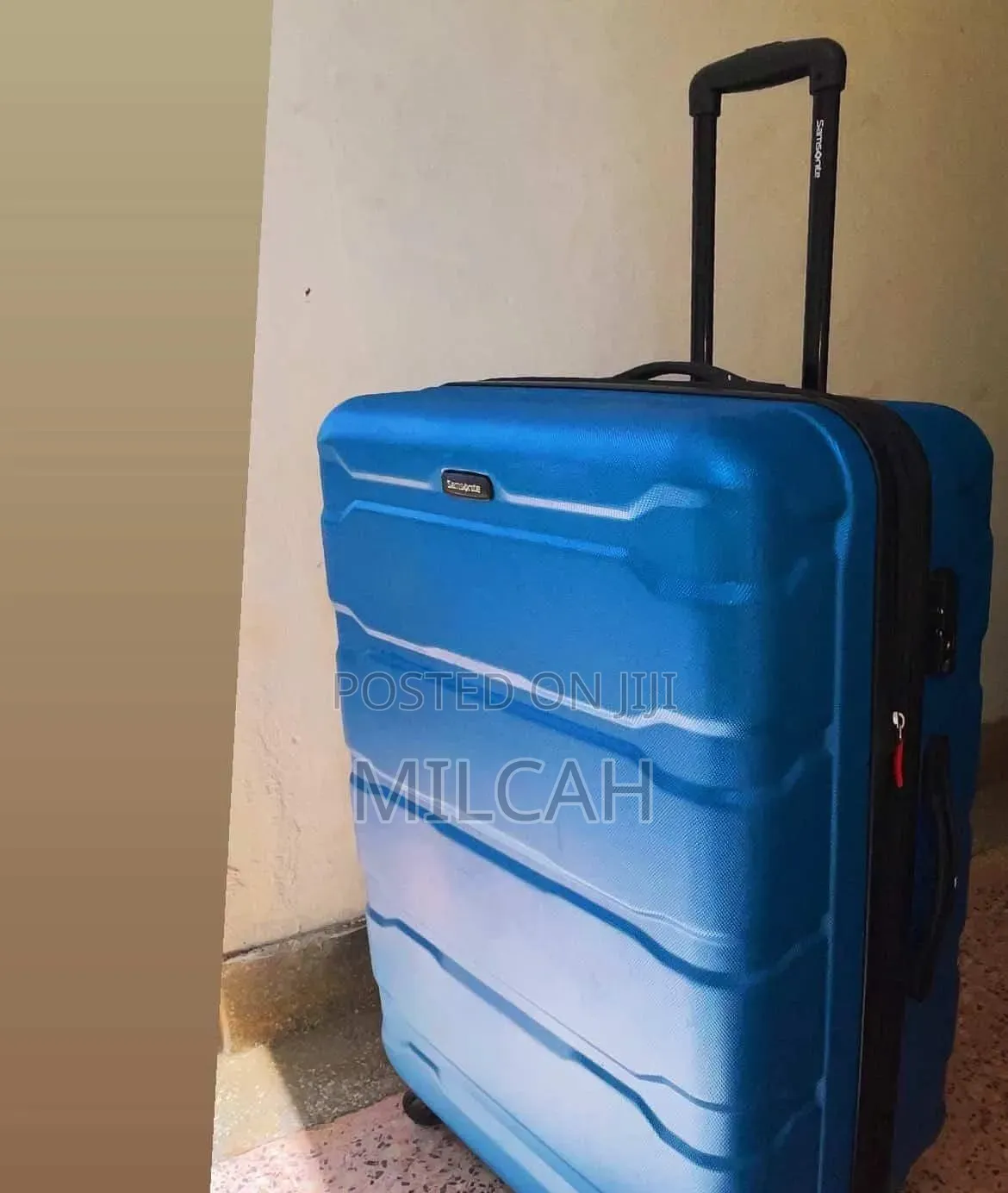 Travel Suitcase Samsonite Luggage, Large in Size