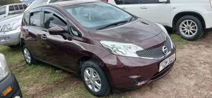 Nissan Note 2016 Red