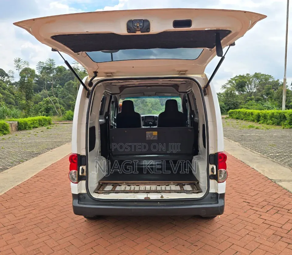 Nissan NV200 2015 White