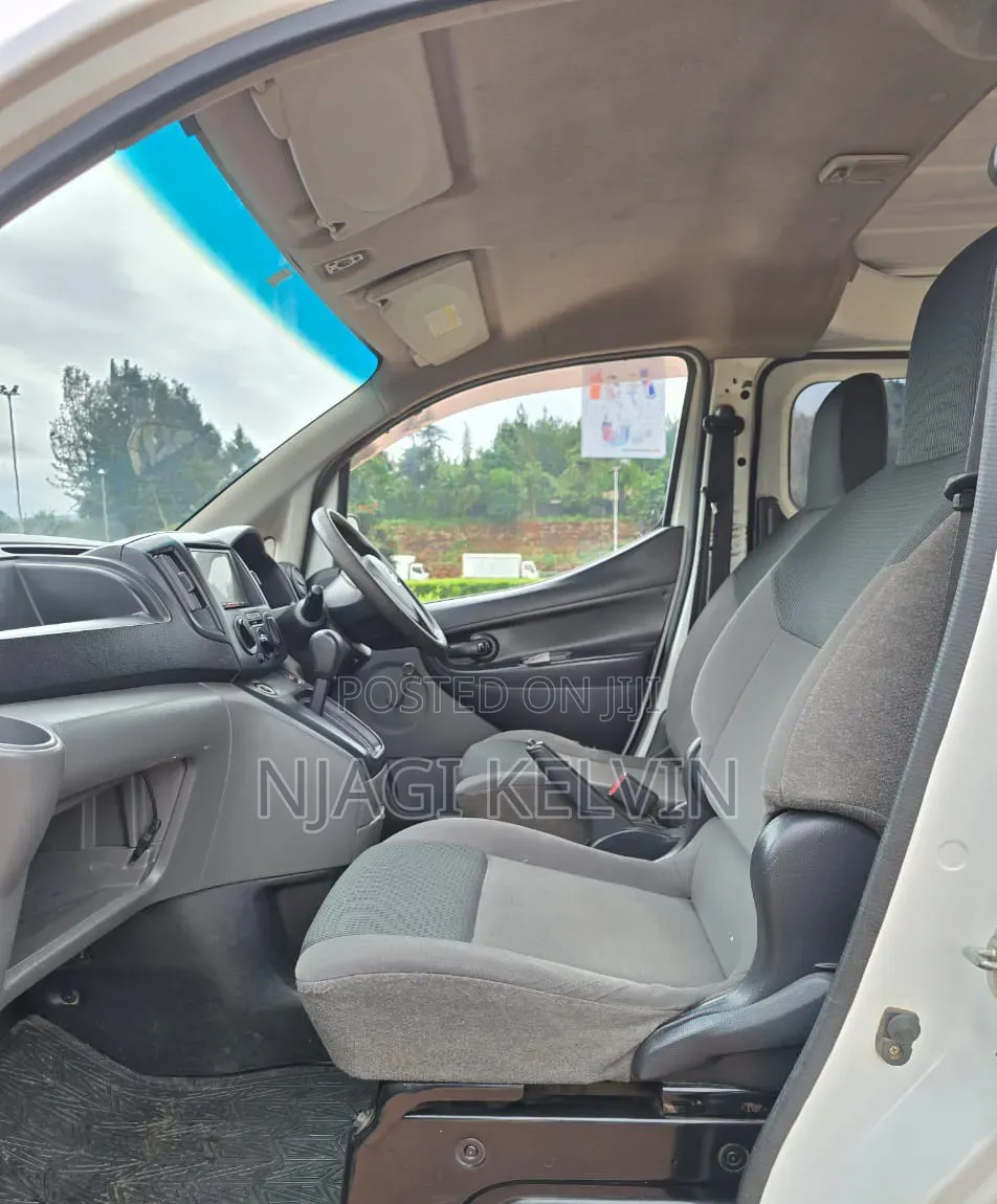 Nissan NV200 2015 White