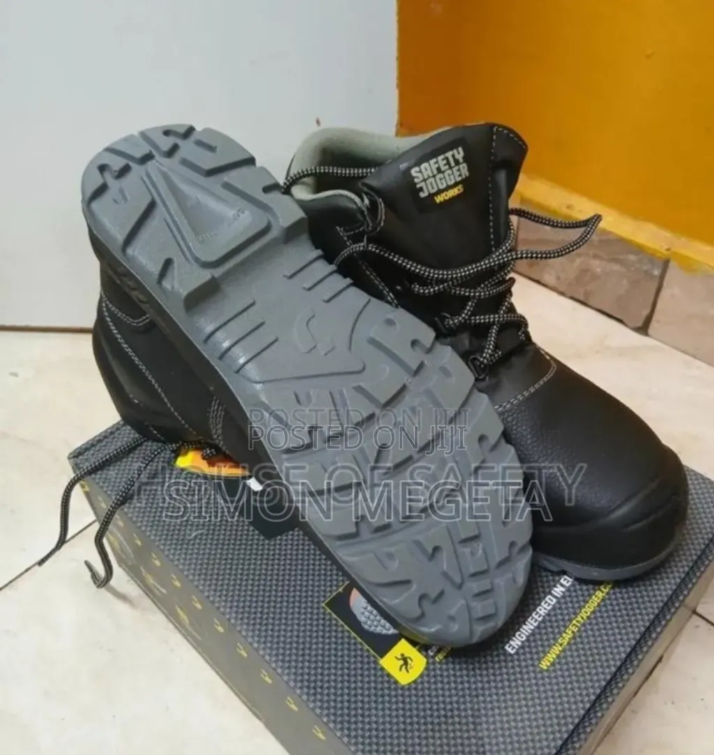 Leather Safety Boots.